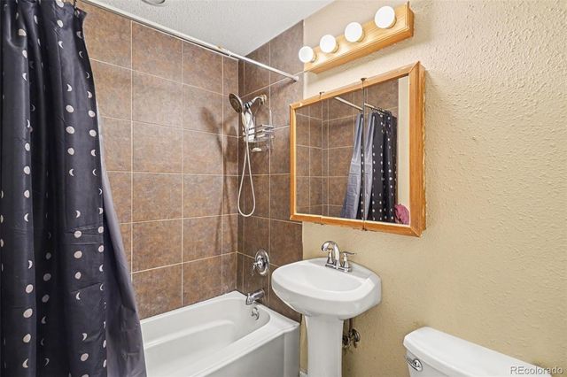 11576 E Bayaud Drive, Aurora, CO 80012