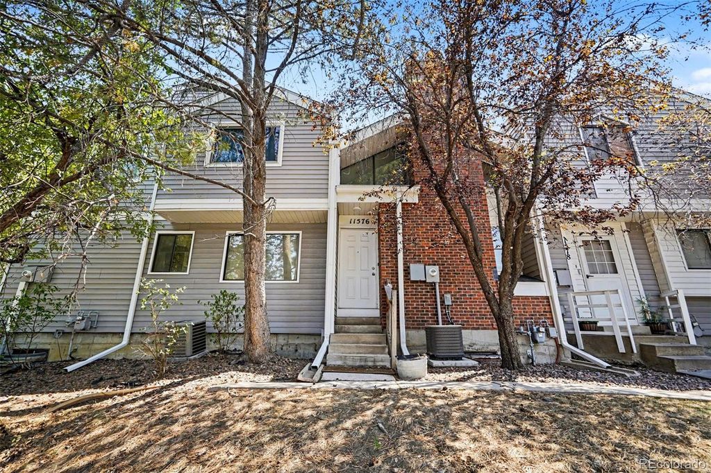 11576 E Bayaud Drive, Aurora, CO 80012