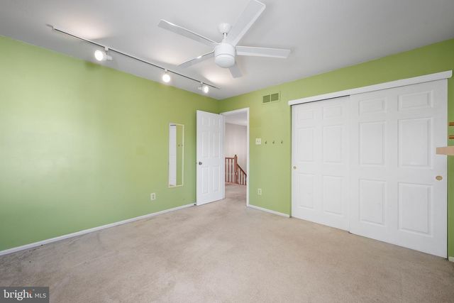 532 HERITAGE OAK DR, Yardley, PA 19067