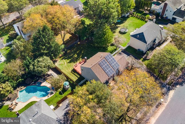 532 HERITAGE OAK DR, Yardley, PA 19067