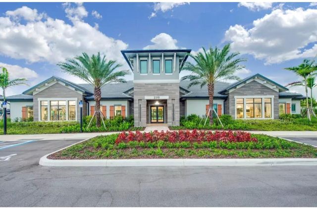 4534 W Pinehurst Trail, Fort Lauderdale, FL 33309