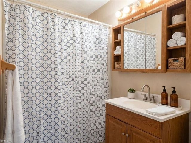 2607 Berkley AVE, Chesapeake, VA 23325