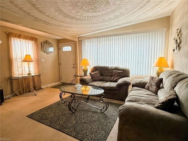 2607 Berkley AVE, Chesapeake, VA 23325