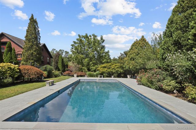 25 Edgar Road, Armonk, NY 10504