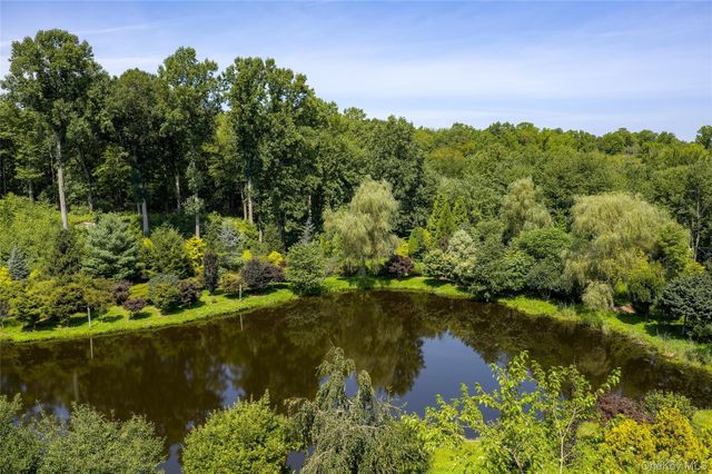 25 Edgar Road, Armonk, NY 10504