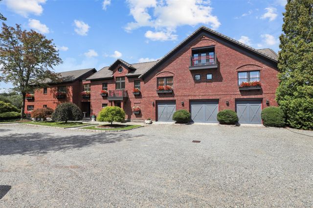 25 Edgar Road, Armonk, NY 10504