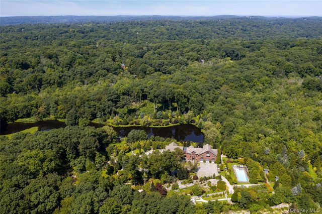 25 Edgar Road, Armonk, NY 10504