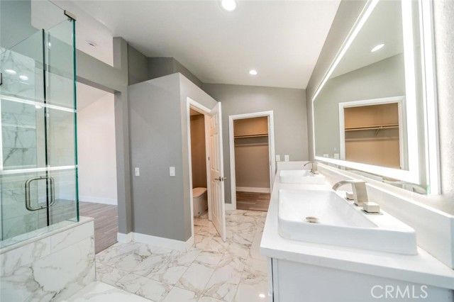 16511 Kiwi Way, Lake Elsinore, CA 92530