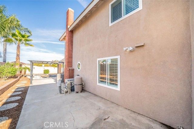 16511 Kiwi Way, Lake Elsinore, CA 92530