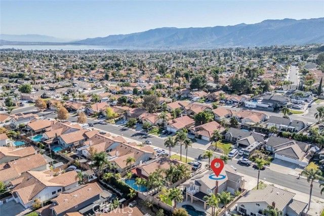 16511 Kiwi Way, Lake Elsinore, CA 92530