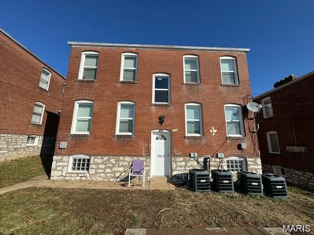 4934 Kemper Avenue, St Louis, MO 63139