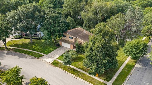 5413 Jonquil Court, Middleton, WI 53562
