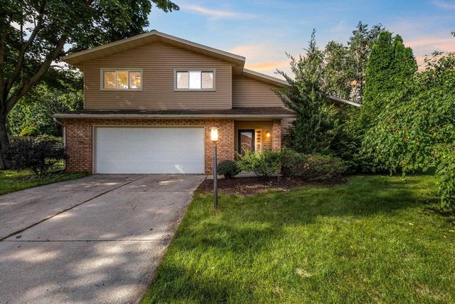 5413 Jonquil Court, Middleton, WI 53562