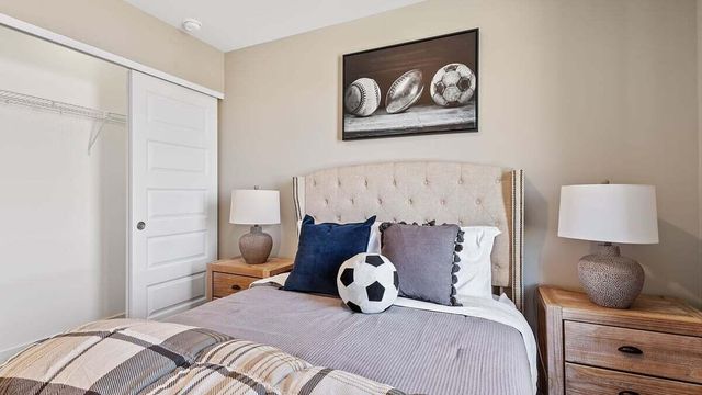 8958 Remington Way, St. John, IN 46373