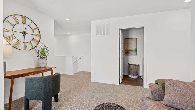 8958 Remington Way, St. John, IN 46373