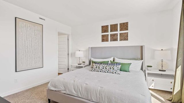 8958 Remington Way, St. John, IN 46373