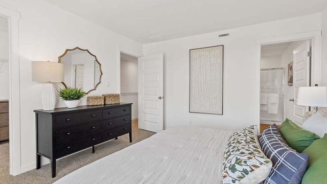 8958 Remington Way, St. John, IN 46373