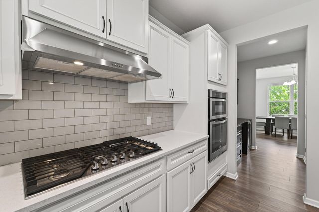 532 Aidan Cove, Eagan, MN 55123