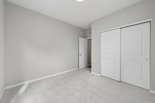 532 Aidan Cove, Eagan, MN 55123