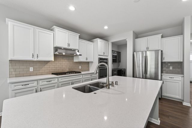 532 Aidan Cove, Eagan, MN 55123