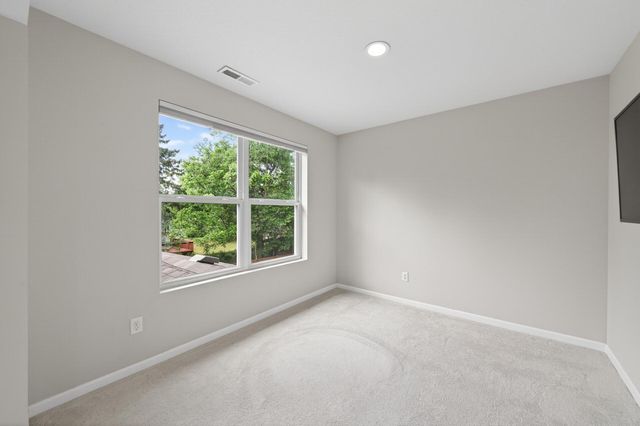 532 Aidan Cove, Eagan, MN 55123