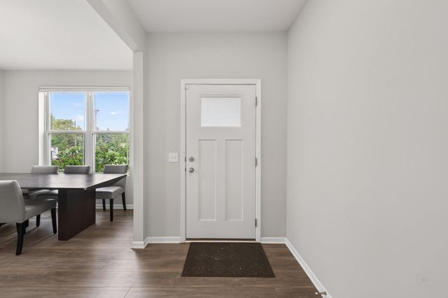532 Aidan Cove, Eagan, MN 55123