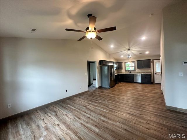 521 Somerset Drive, Granite City, IL 62040