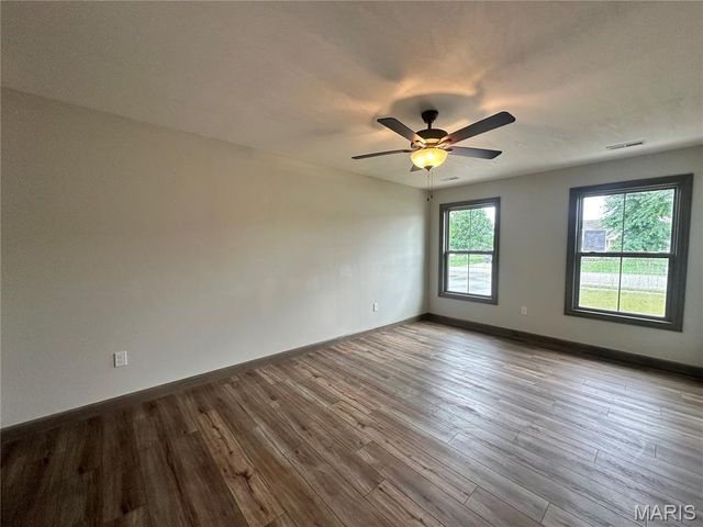521 Somerset Drive, Granite City, IL 62040
