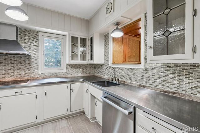 14739 Sinks Road, Florissant, MO 63034