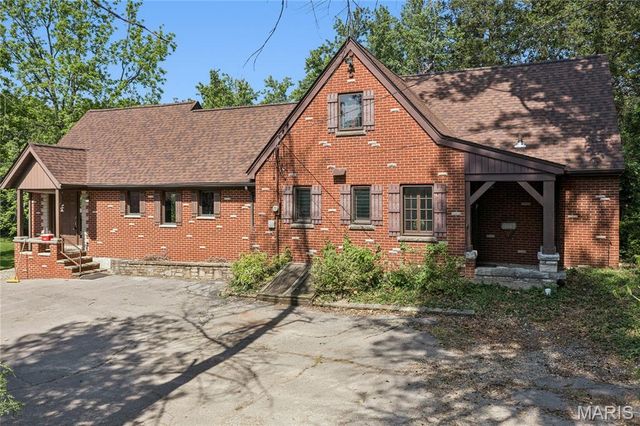 14739 Sinks Road, Florissant, MO 63034