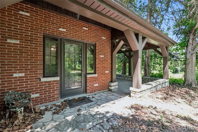 14739 Sinks Road, Florissant, MO 63034