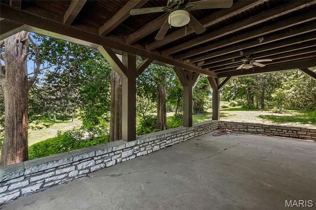 14739 Sinks Road, Florissant, MO 63034