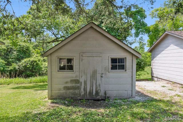 14739 Sinks Road, Florissant, MO 63034