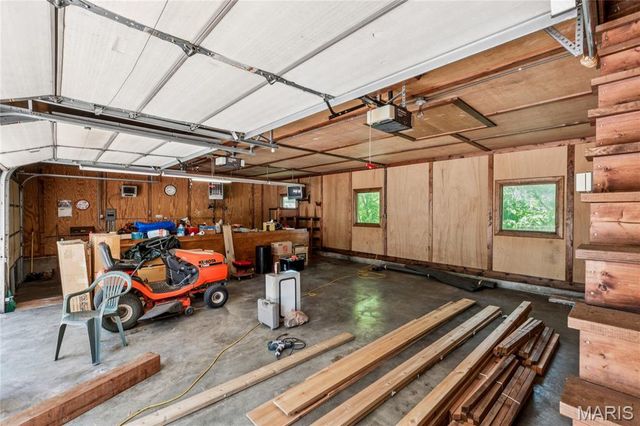 14739 Sinks Road, Florissant, MO 63034