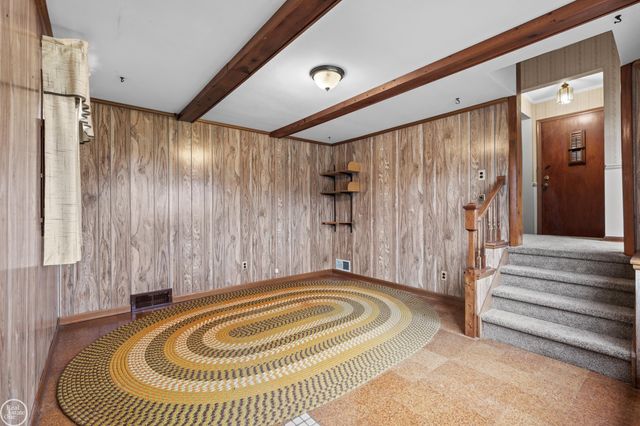 28413 RUEHLE Street, St Clair Shores, MI 48081