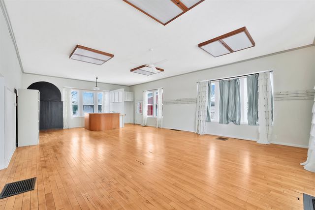 6997 E 44 Road, Cadillac, MI 49601