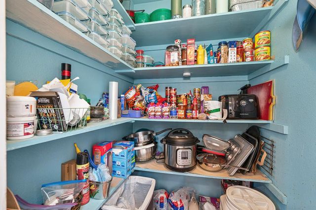 5682 Virginiatown Rd, Newcastle, CA 95658