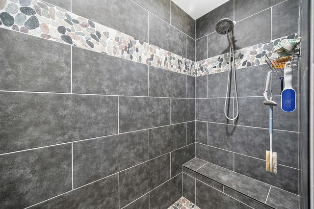 5682 Virginiatown Rd, Newcastle, CA 95658