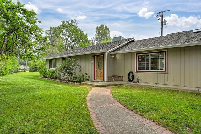 5682 Virginiatown Rd, Newcastle, CA 95658