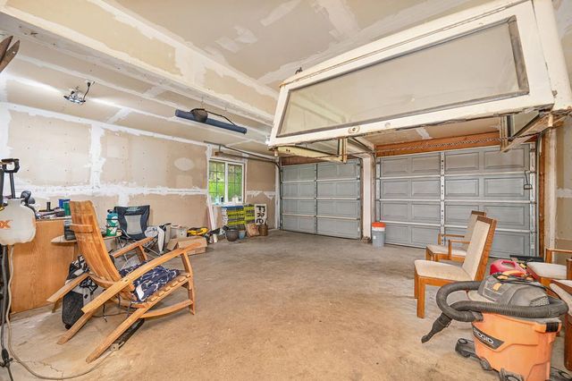 5682 Virginiatown Rd, Newcastle, CA 95658