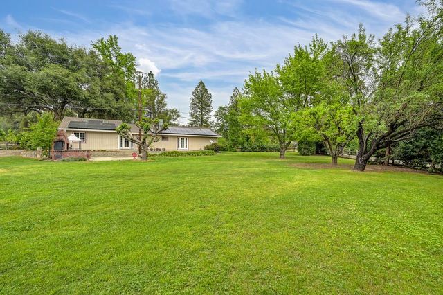 5682 Virginiatown Rd, Newcastle, CA 95658