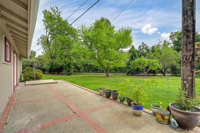 5682 Virginiatown Rd, Newcastle, CA 95658