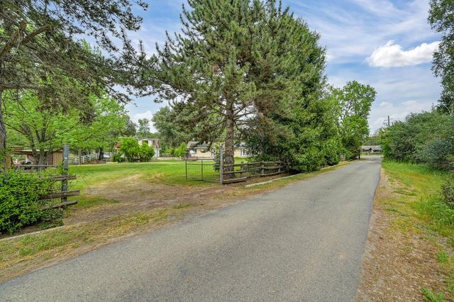 5682 Virginiatown Rd, Newcastle, CA 95658