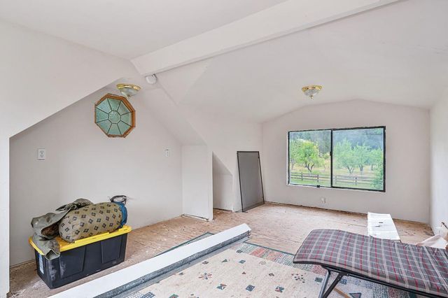 5682 Virginiatown Rd, Newcastle, CA 95658