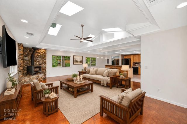 5682 Virginiatown Rd, Newcastle, CA 95658