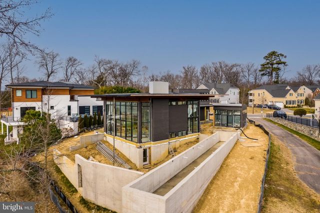 9433 FERRY LANDING CT, Alexandria, VA 22309