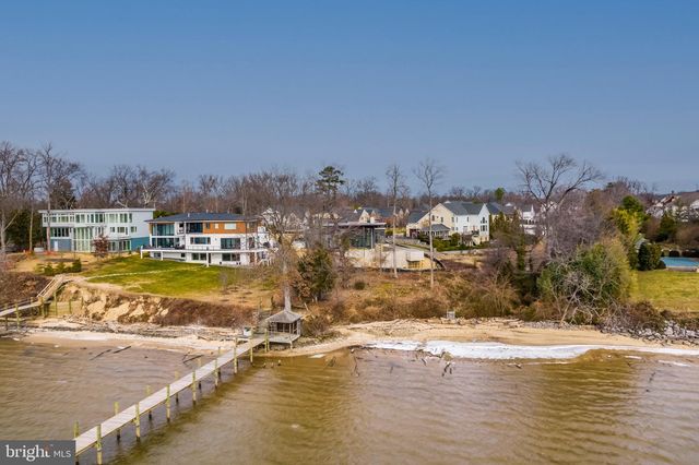 9433 FERRY LANDING CT, Alexandria, VA 22309