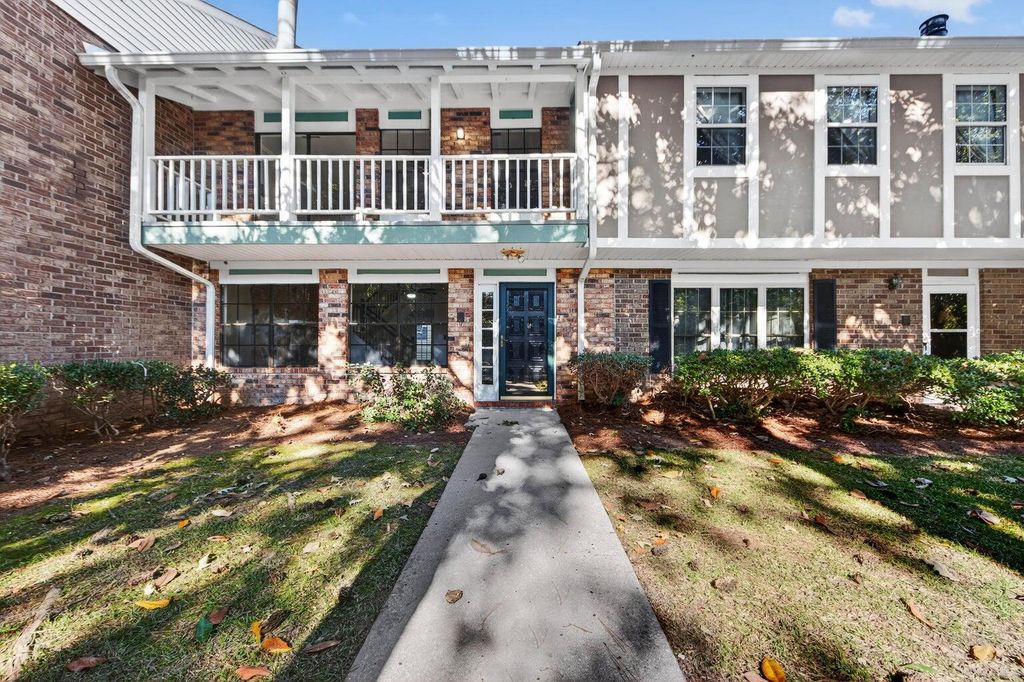 2943 Cathedral Lane, Charleston, SC 29414
