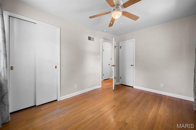 3927 French Court, St Louis, MO 63116