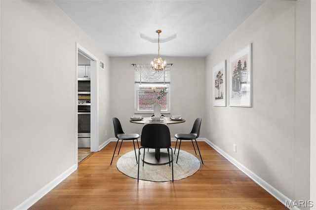 3927 French Court, St Louis, MO 63116